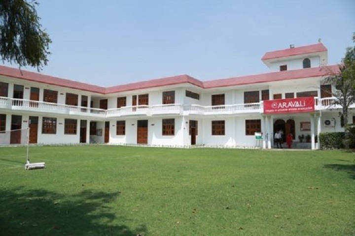 https://cache.careers360.mobi/media/colleges/social-media/media-gallery/10305/2021/1/13/Campus View of Aravali College of Advanced Studies in Education Faridabad_Campus-View.jpg